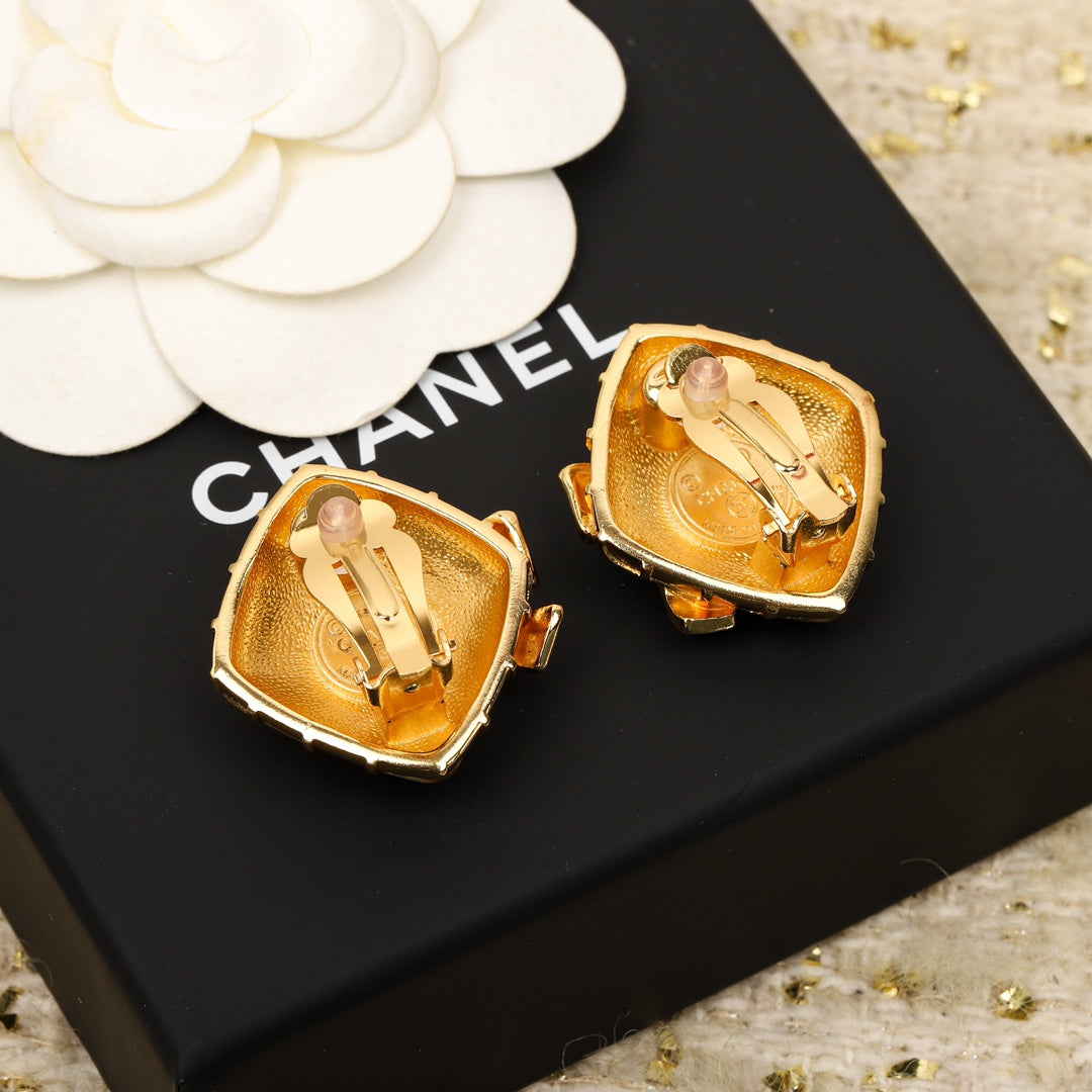 18K  Chanel Vintage Earrings