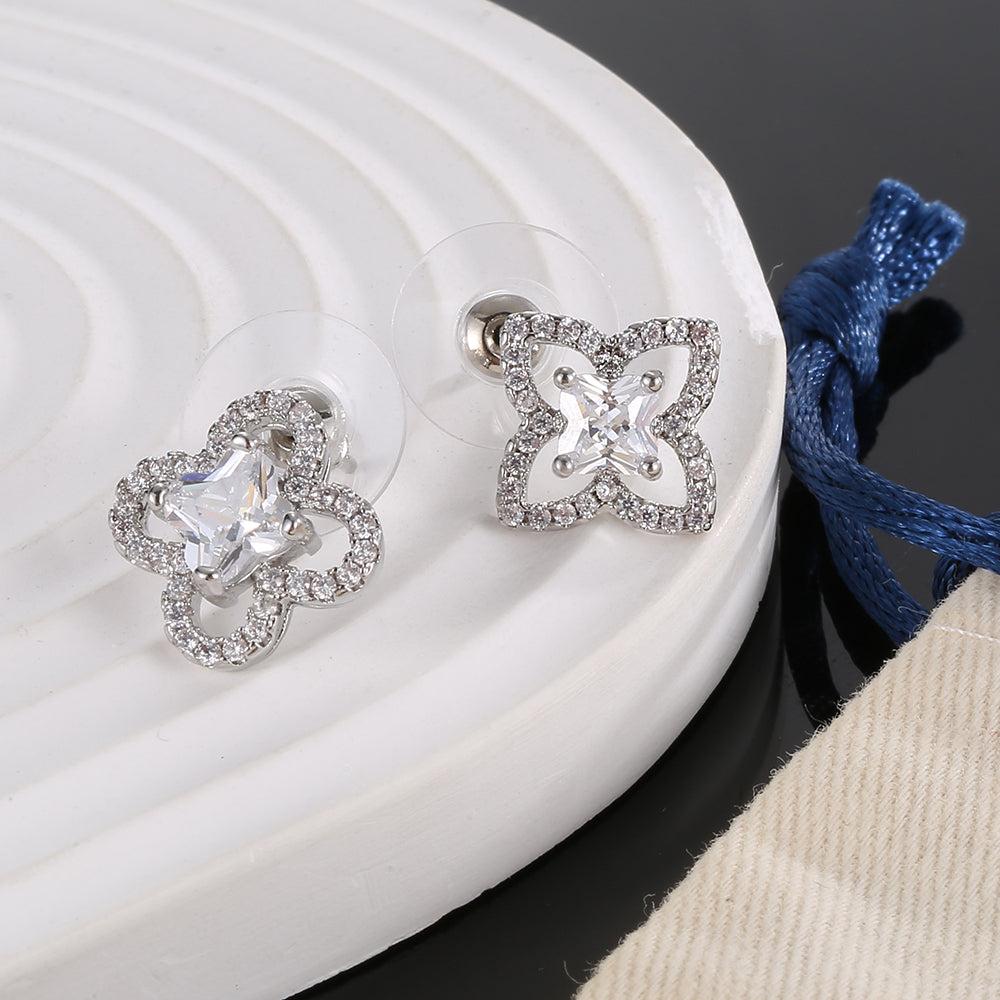 18K Louis Vuitton Blossom Earrings