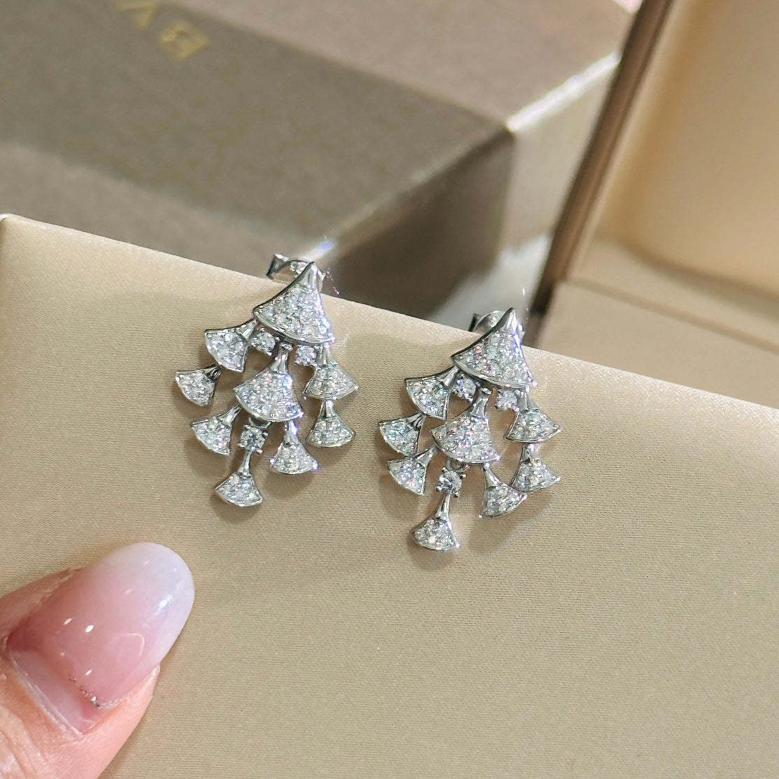 18K BVLGARI Dream Diamonds Earrings
