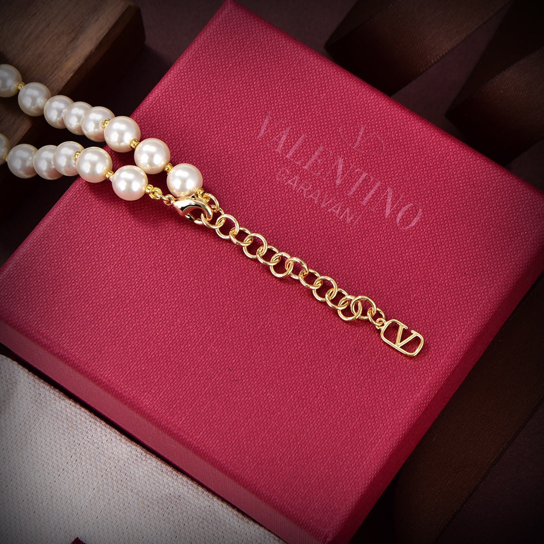 18K Valentino VLogo Signature Necklace