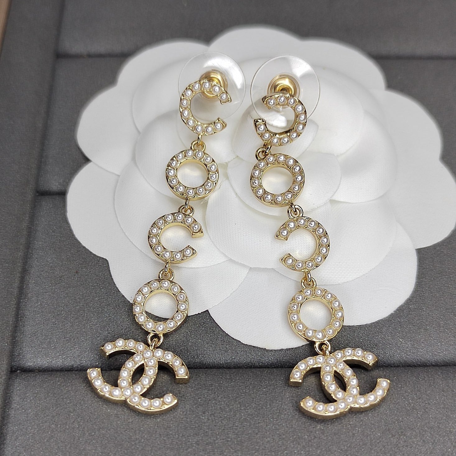 18K  Chanel Pearl Pendant Earrings