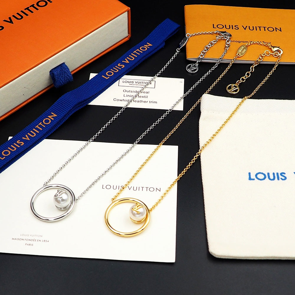 18K Louis Vuitton Eclipse Pearls Necklace