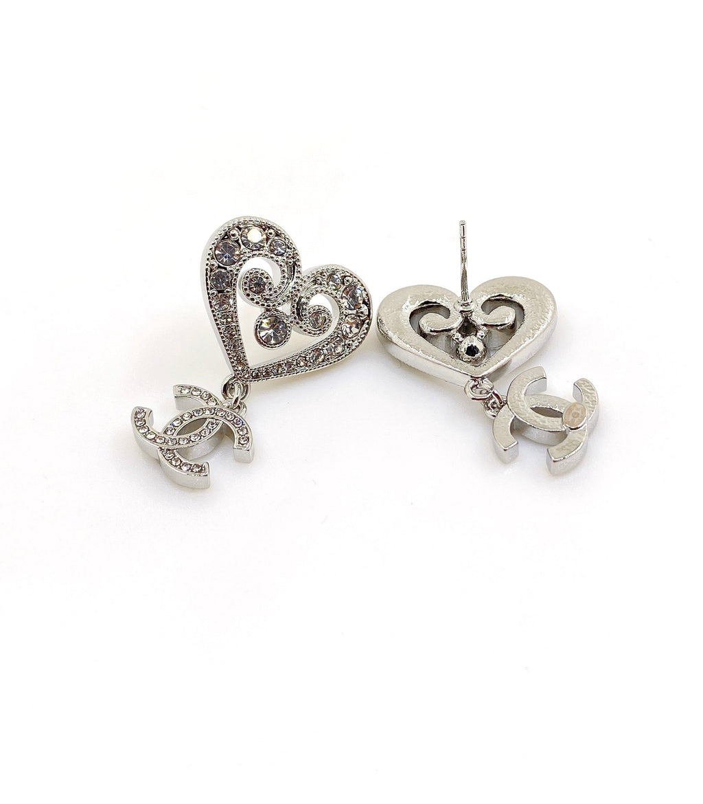 18K  Chanel Heart Diamond Earrings