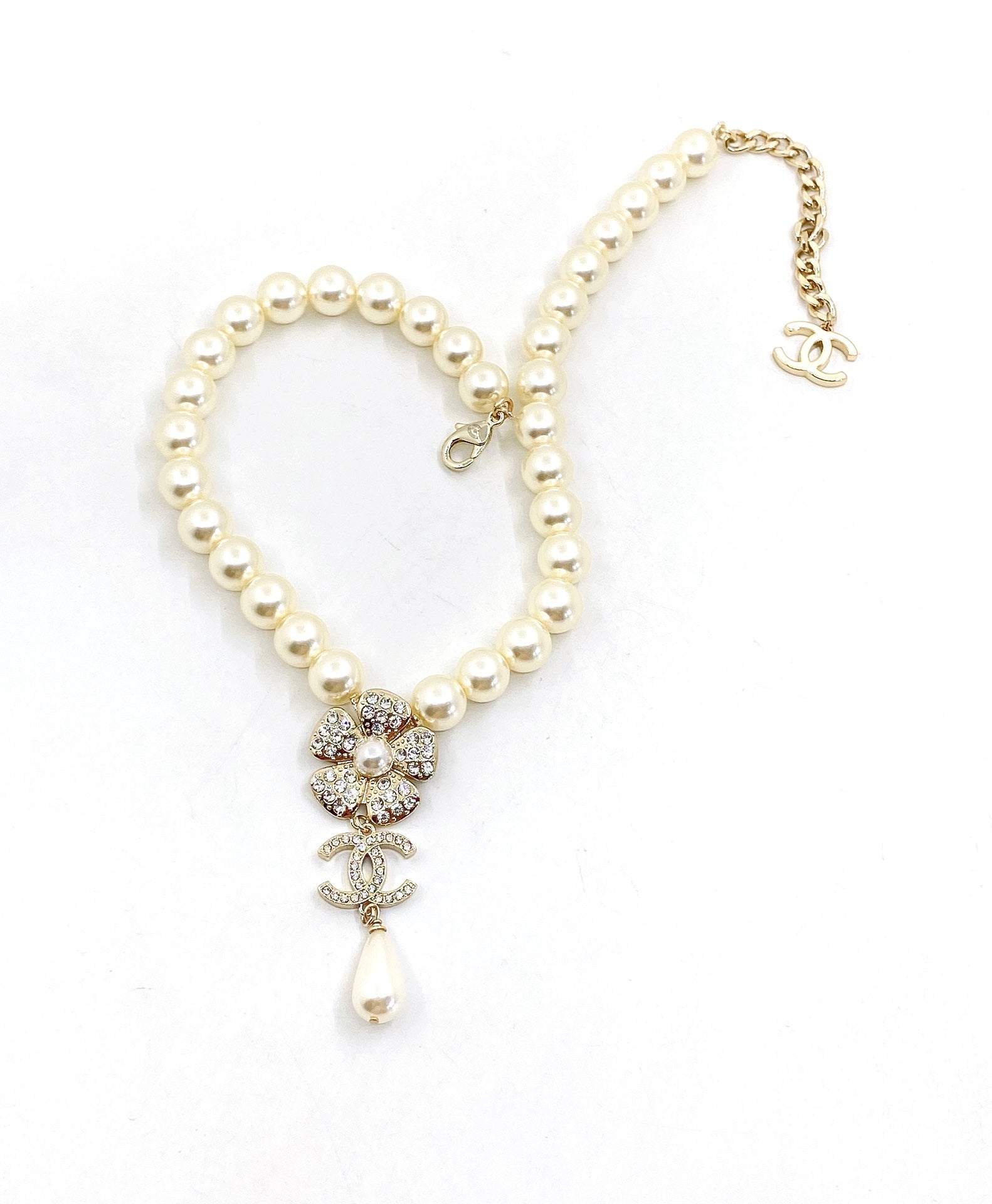 18K  Chanel Pearls Chain Choker Necklace