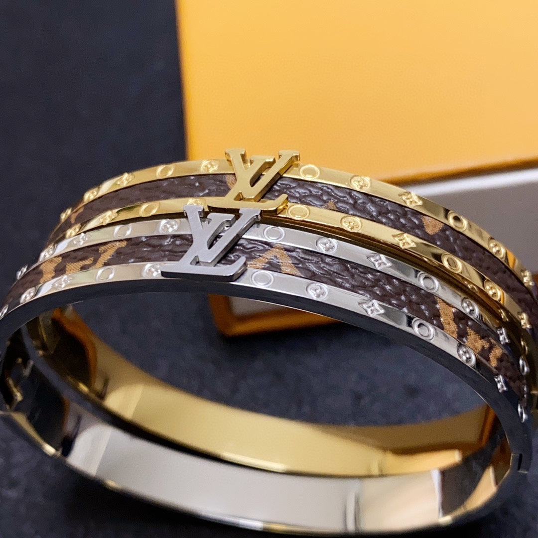 18K Louis Vuitton Leather Vintage Bracelet