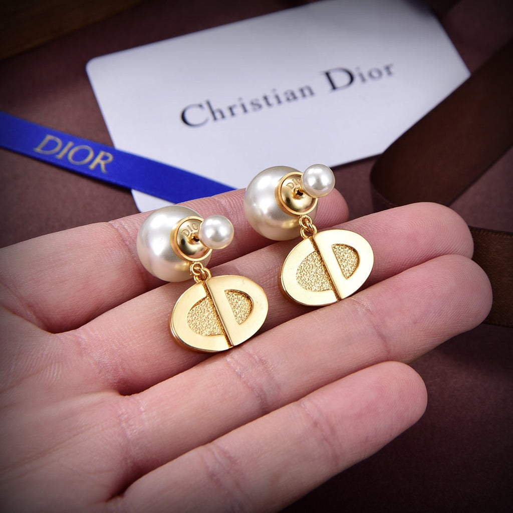 18K Dior Tribales Pearls Earrings