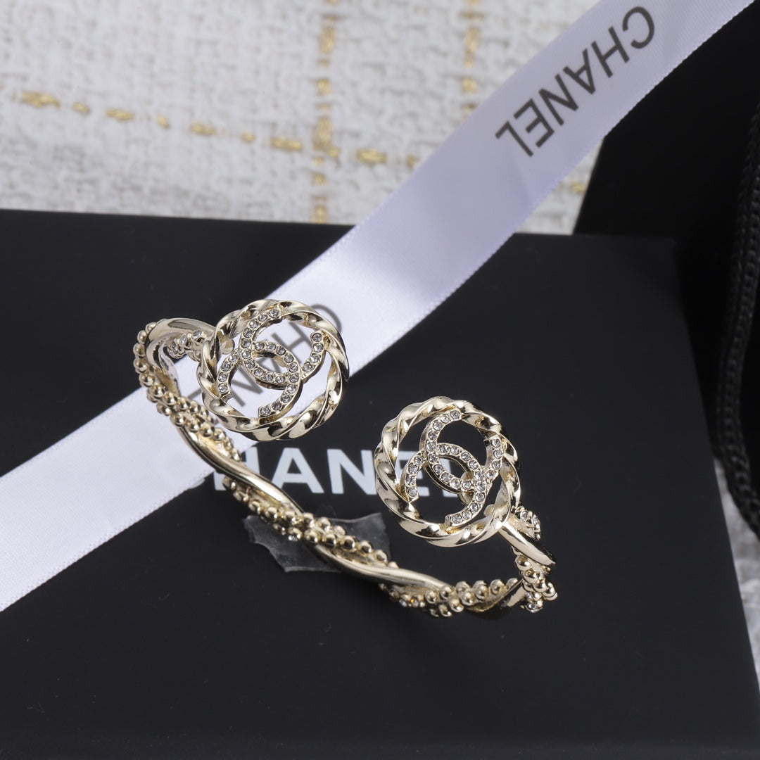 18K Double  Chanel Open Bracelet