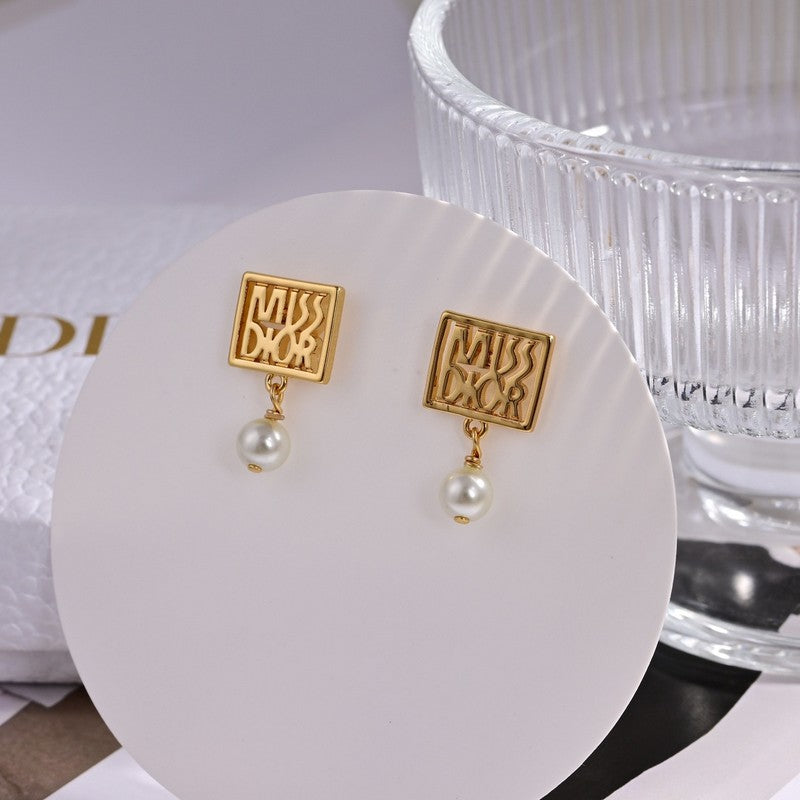 18K Dior Tribales Miss Earrings