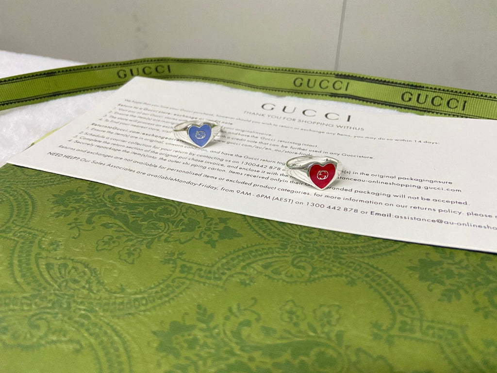 Double Gucci Interlocking Gucci Blue Enamel Heart Ring
