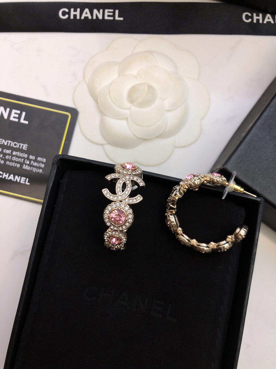 18K  Chanel Flowers Earrings