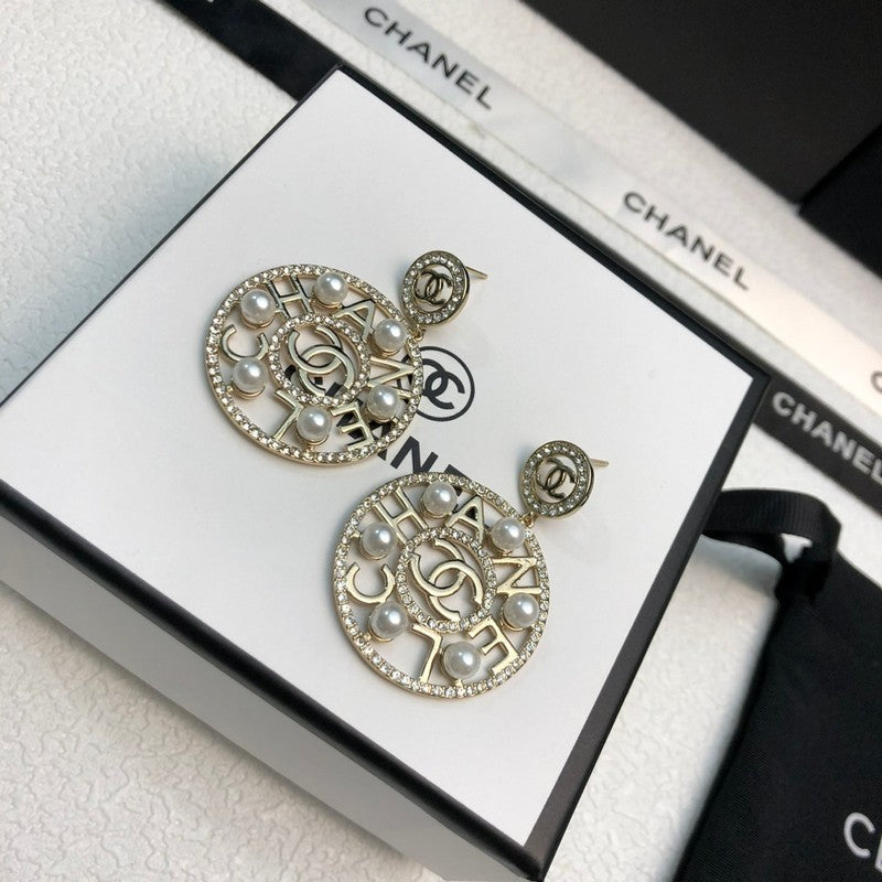 18K  Chanel Circle Pearl Pendant Earrings