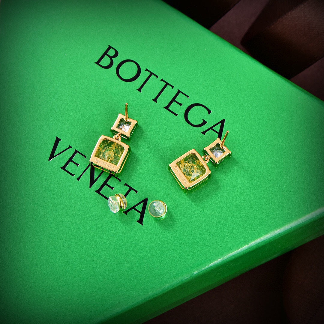 18K BVLGARI Crystals Earrings