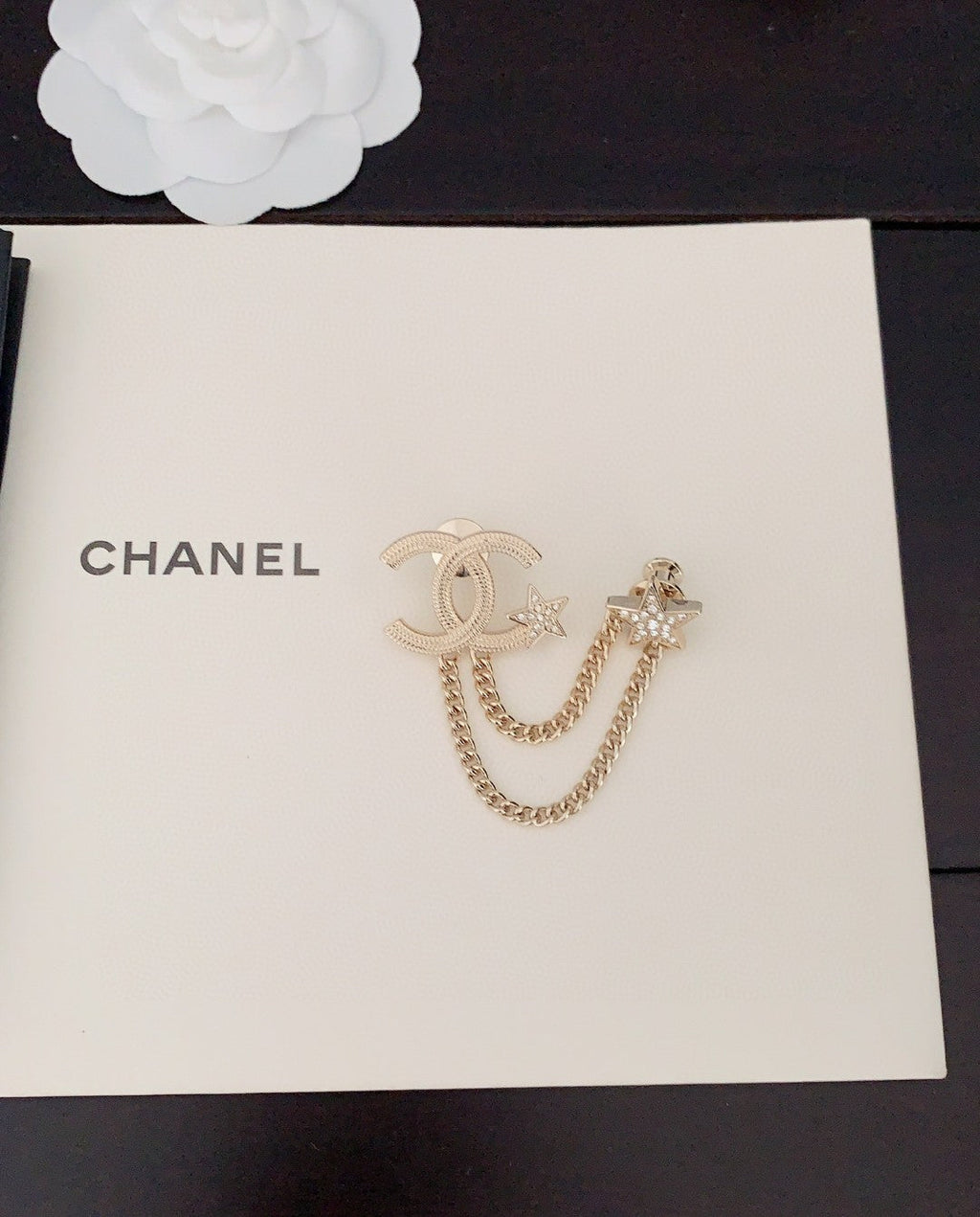 18K  Chanel Heart Star Chain Brooch