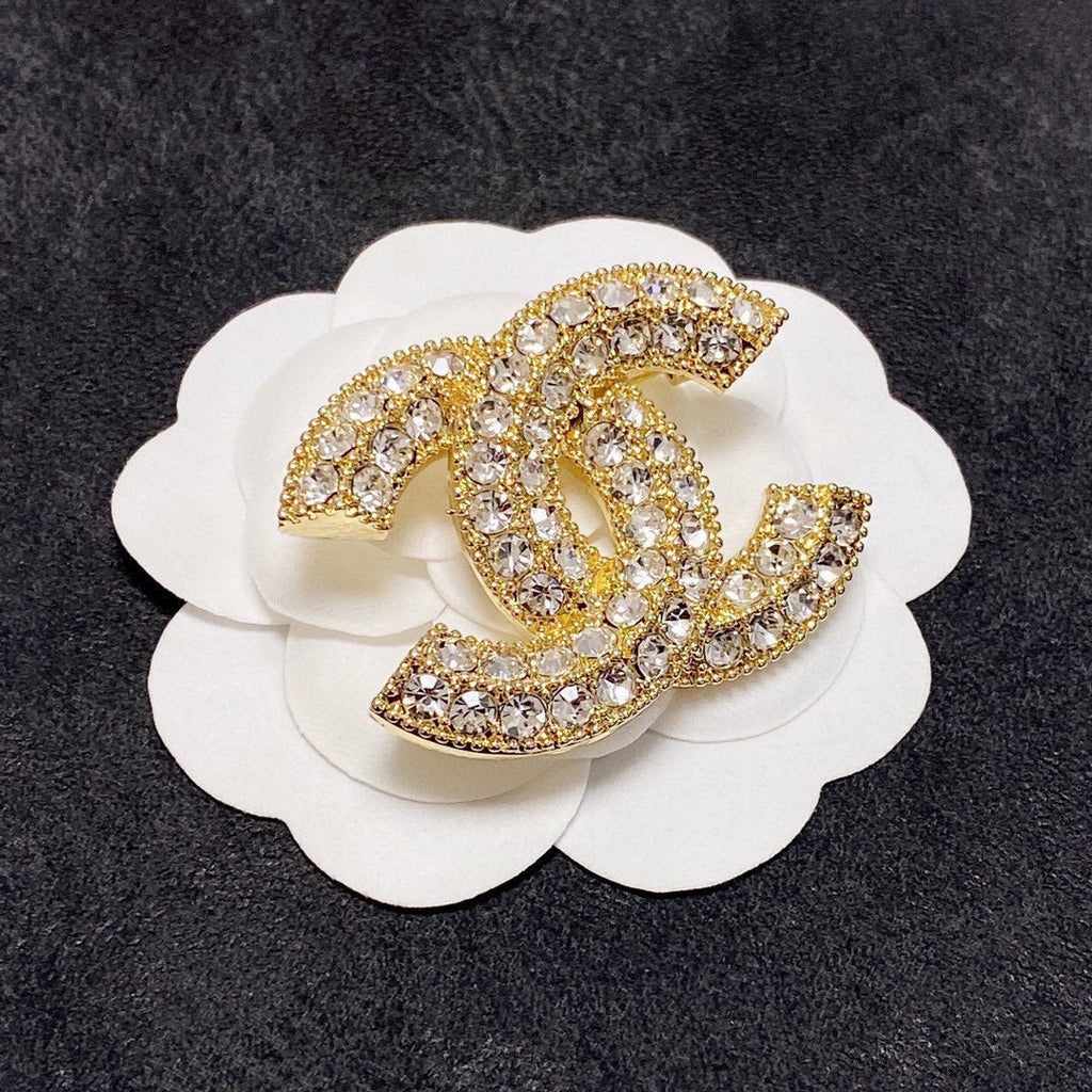 18K  Chanel Diamonds Brooch