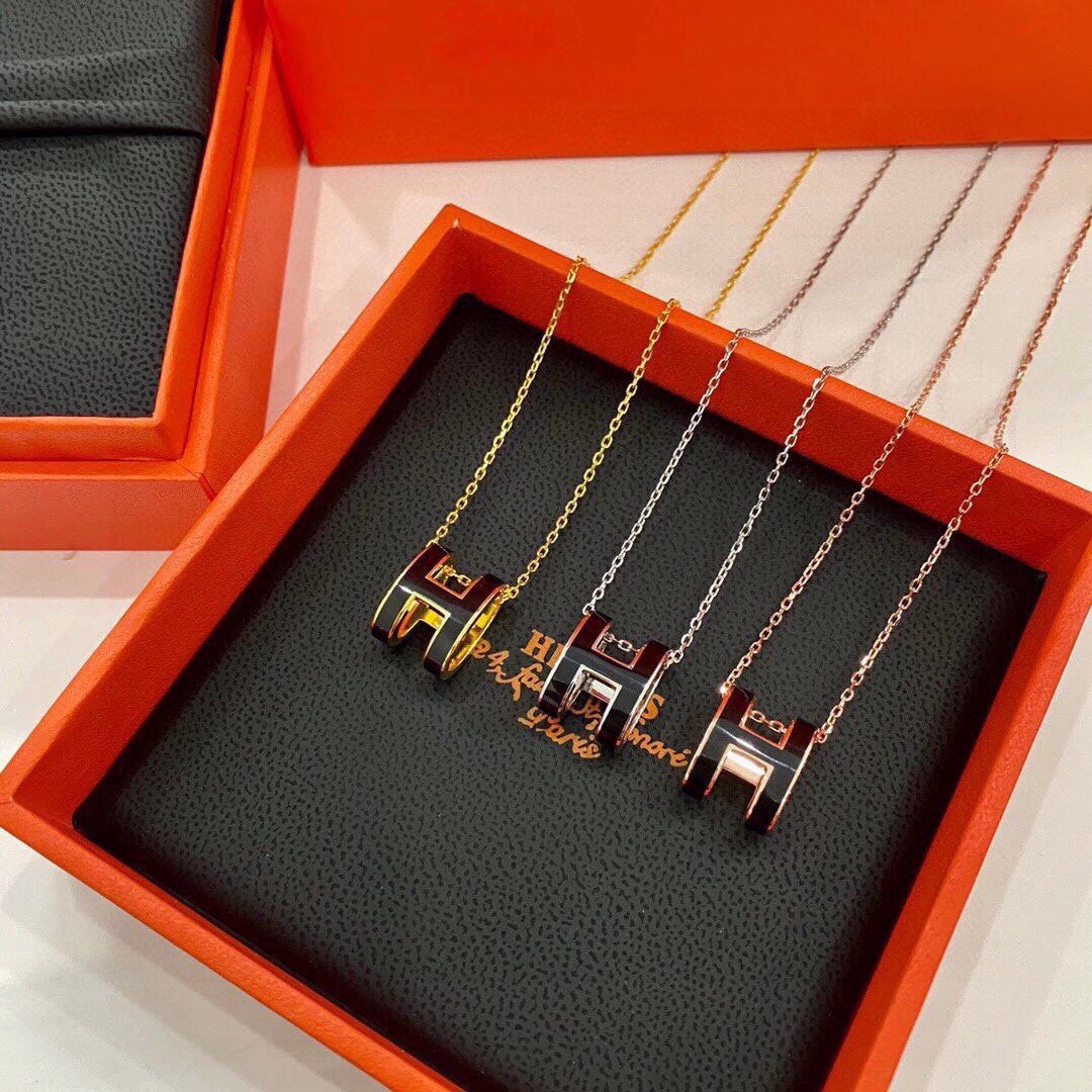 18K Mini Pop Hermes Black Necklace