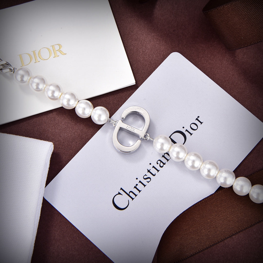 18K Dior 30 Montaigne Long Necklace