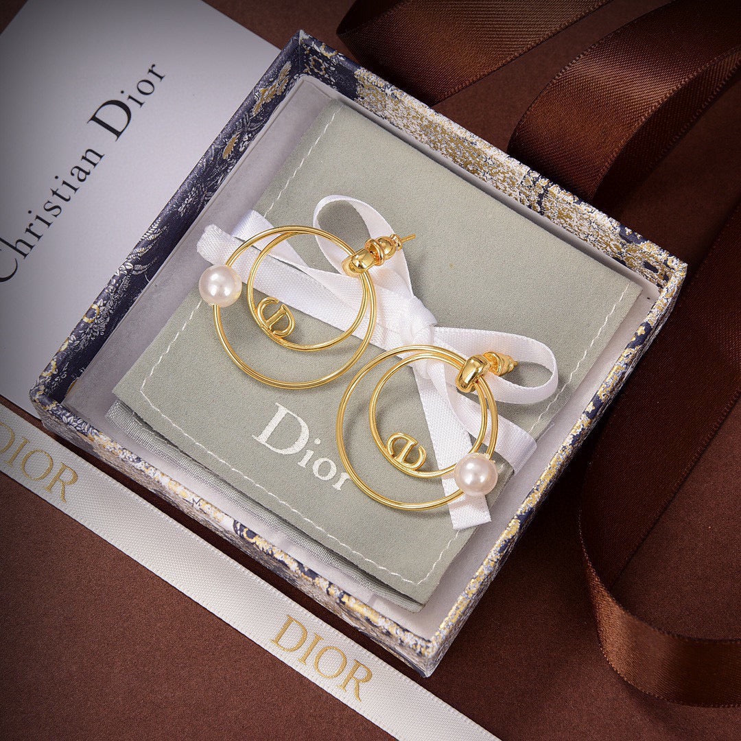 18K Dior Revolution Pearl Earrings