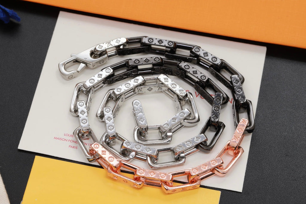 18K Louis Vuitton Monogram Chain Necklace