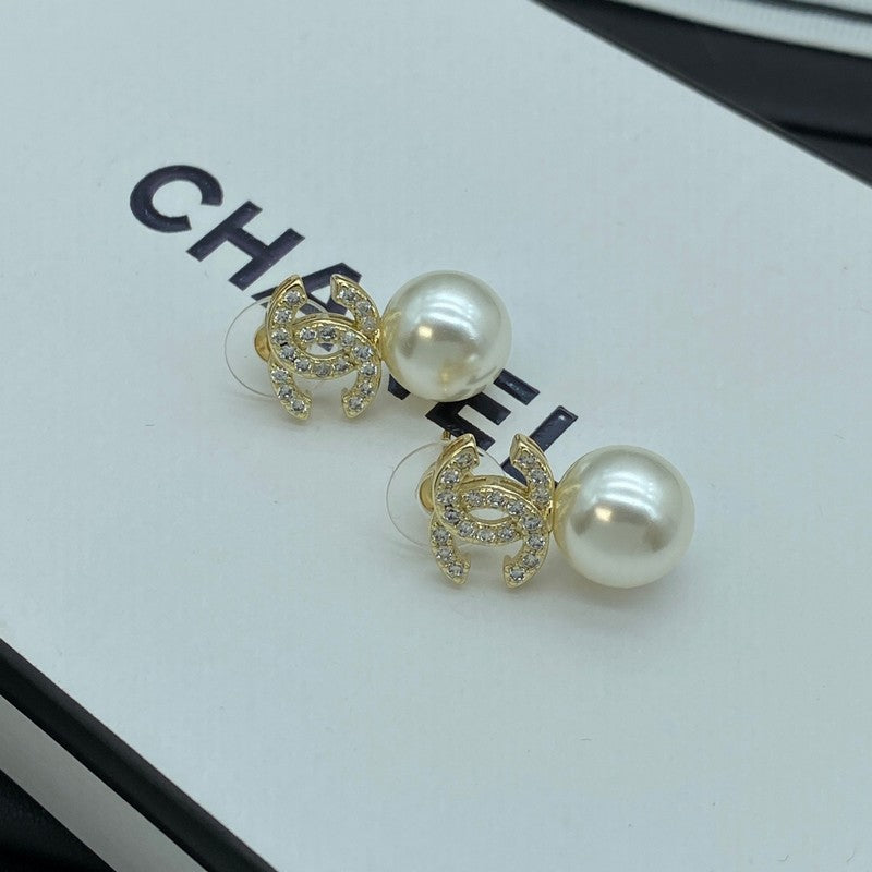 18K  Chanel Pearl Drop Gold Earrings