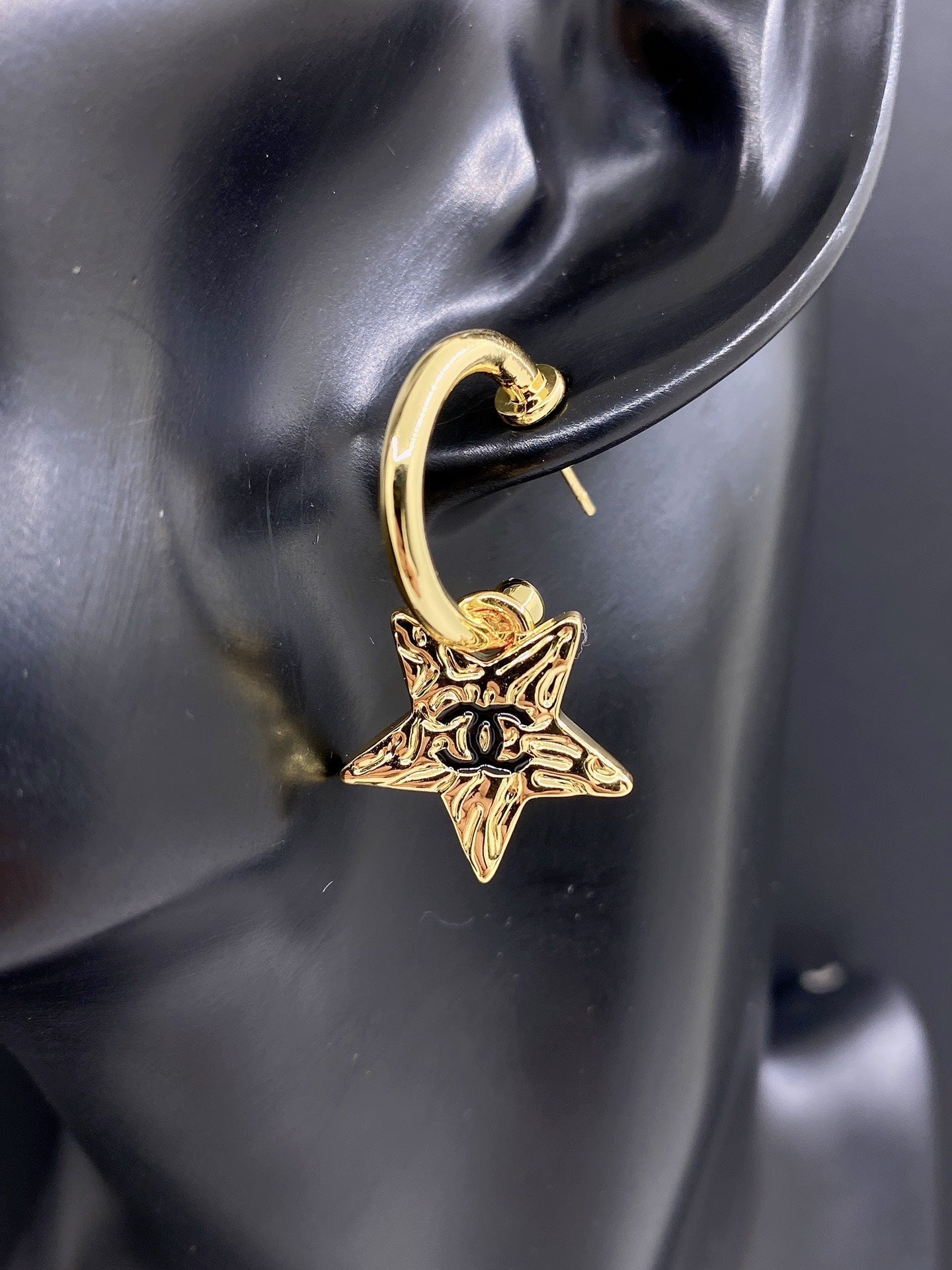 18K  Chanel Heart Star Earrings