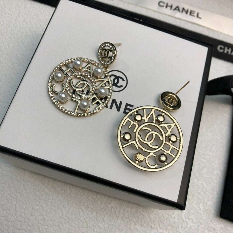 18K  Chanel Circle Pearl Pendant Earrings