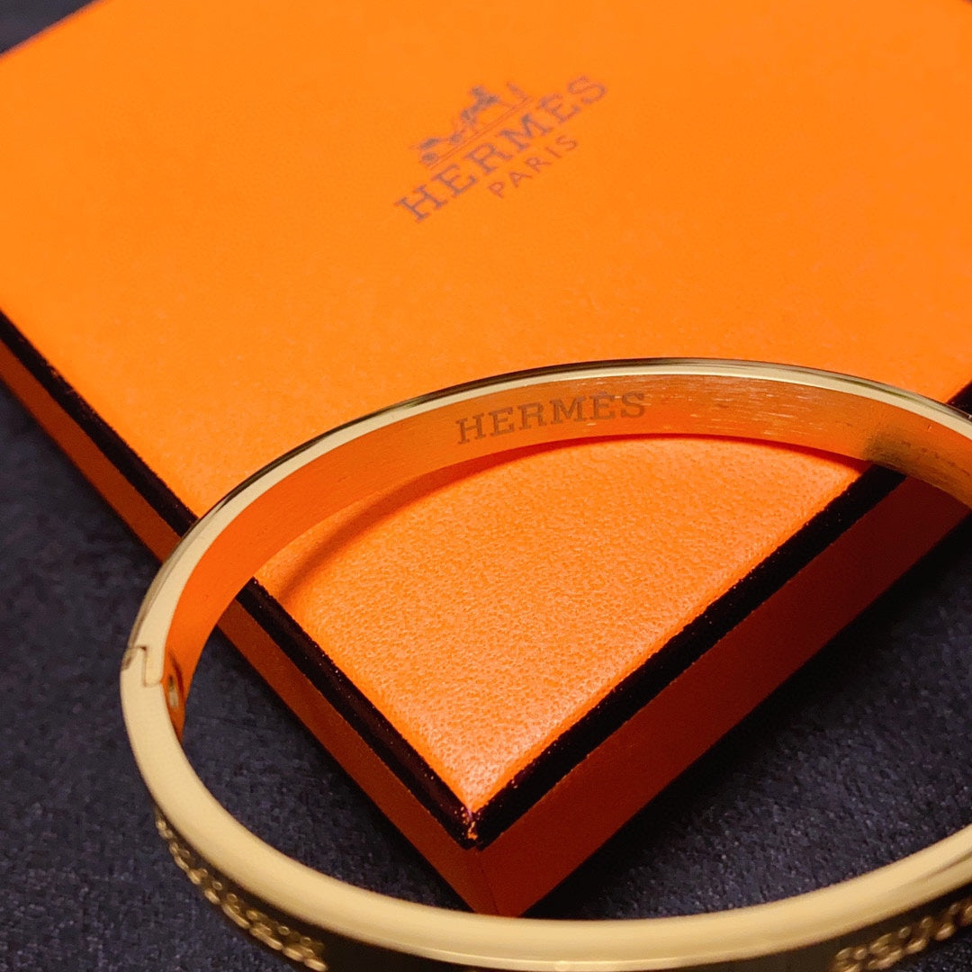 18K Hermes Bracelet