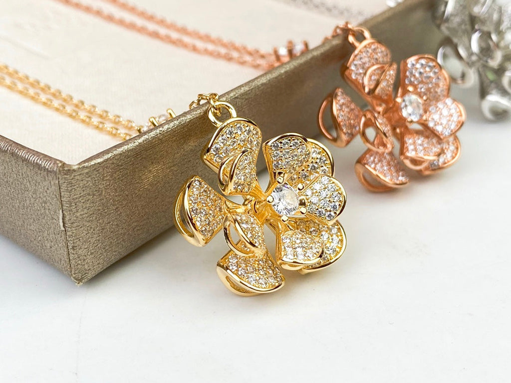 18K BVLGARI DIVAS' DREAM Necklace