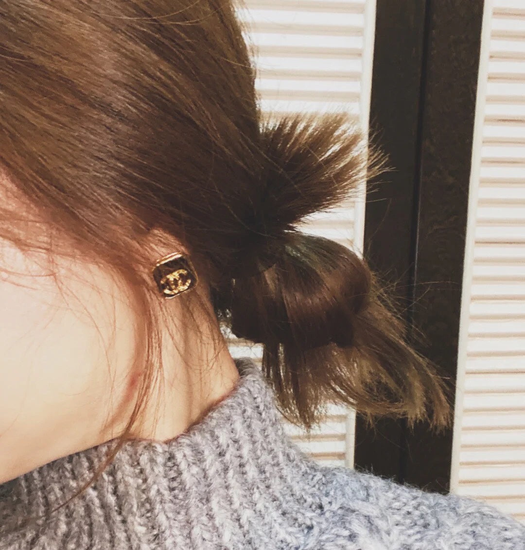 18K  Chanel Square Resin Earrings