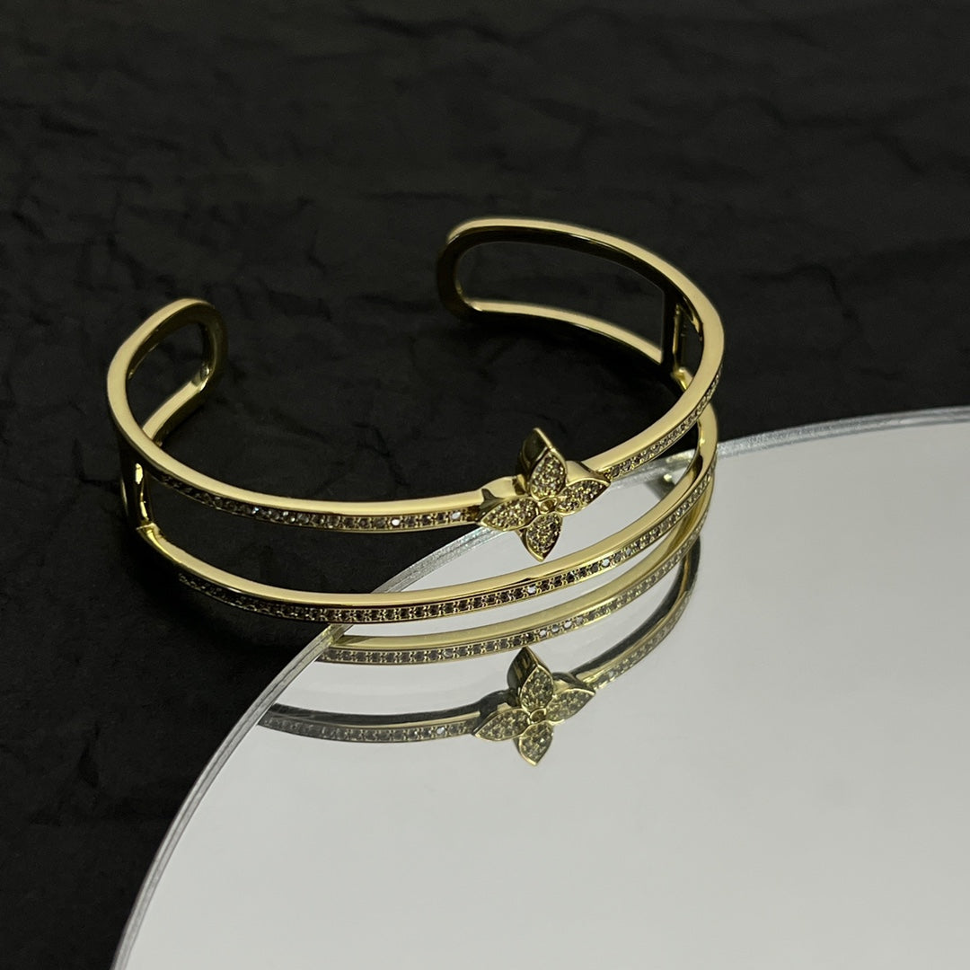18K Louis Vuitton Idylle Blossom Two-Row Bracelet