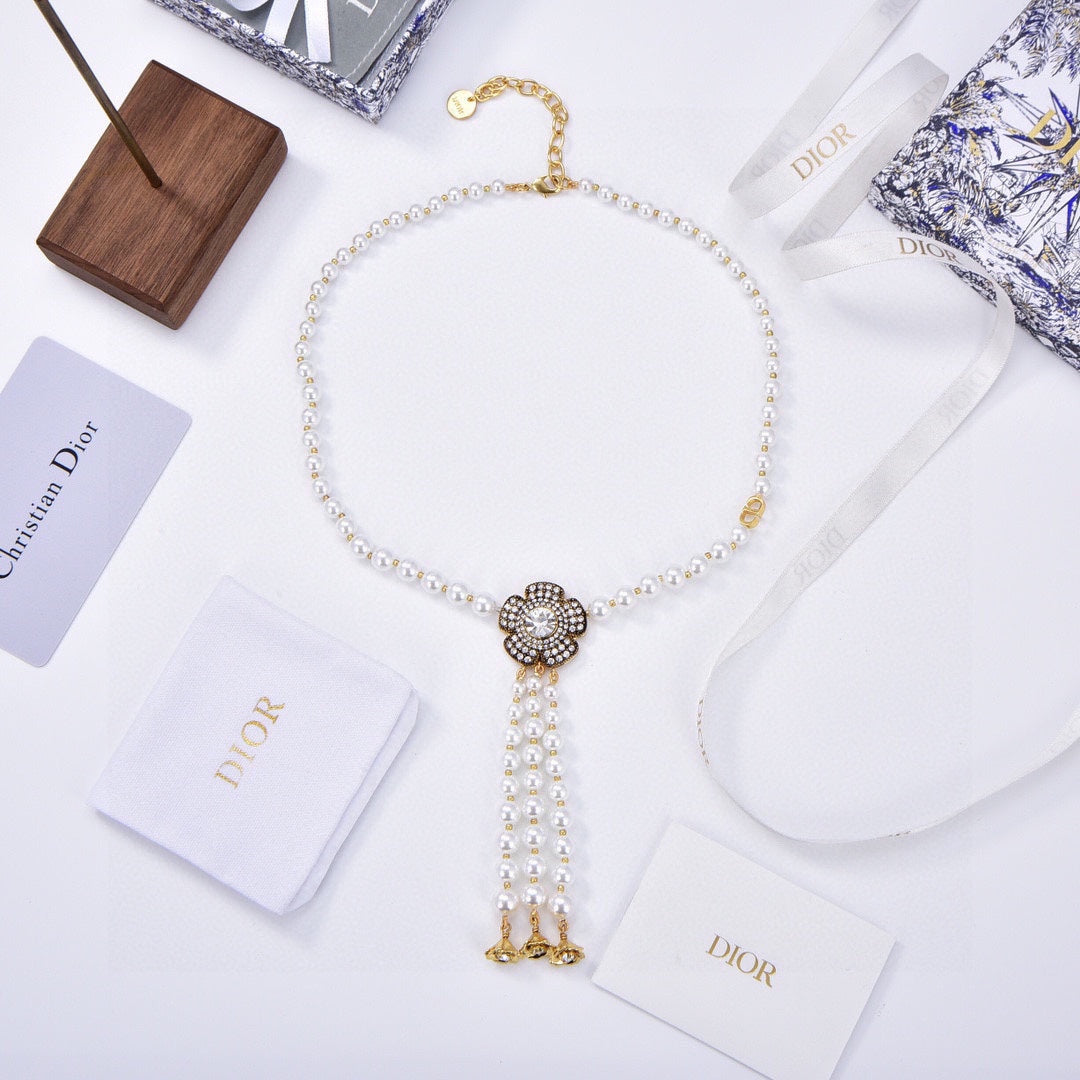 18K Dior Jardin Enchante Necklace