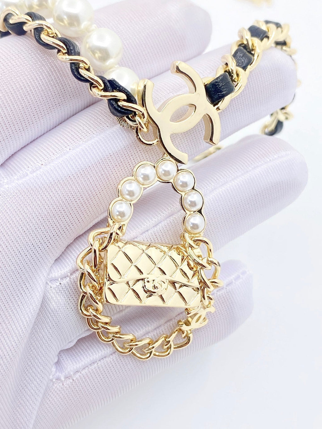 18K  Chanel Pearl Bag Pendant Necklace