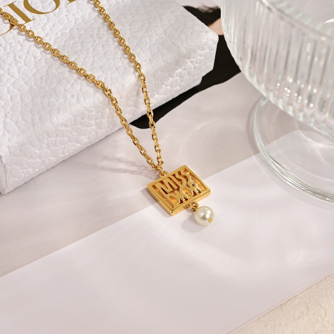 18K Dior Miss Necklace