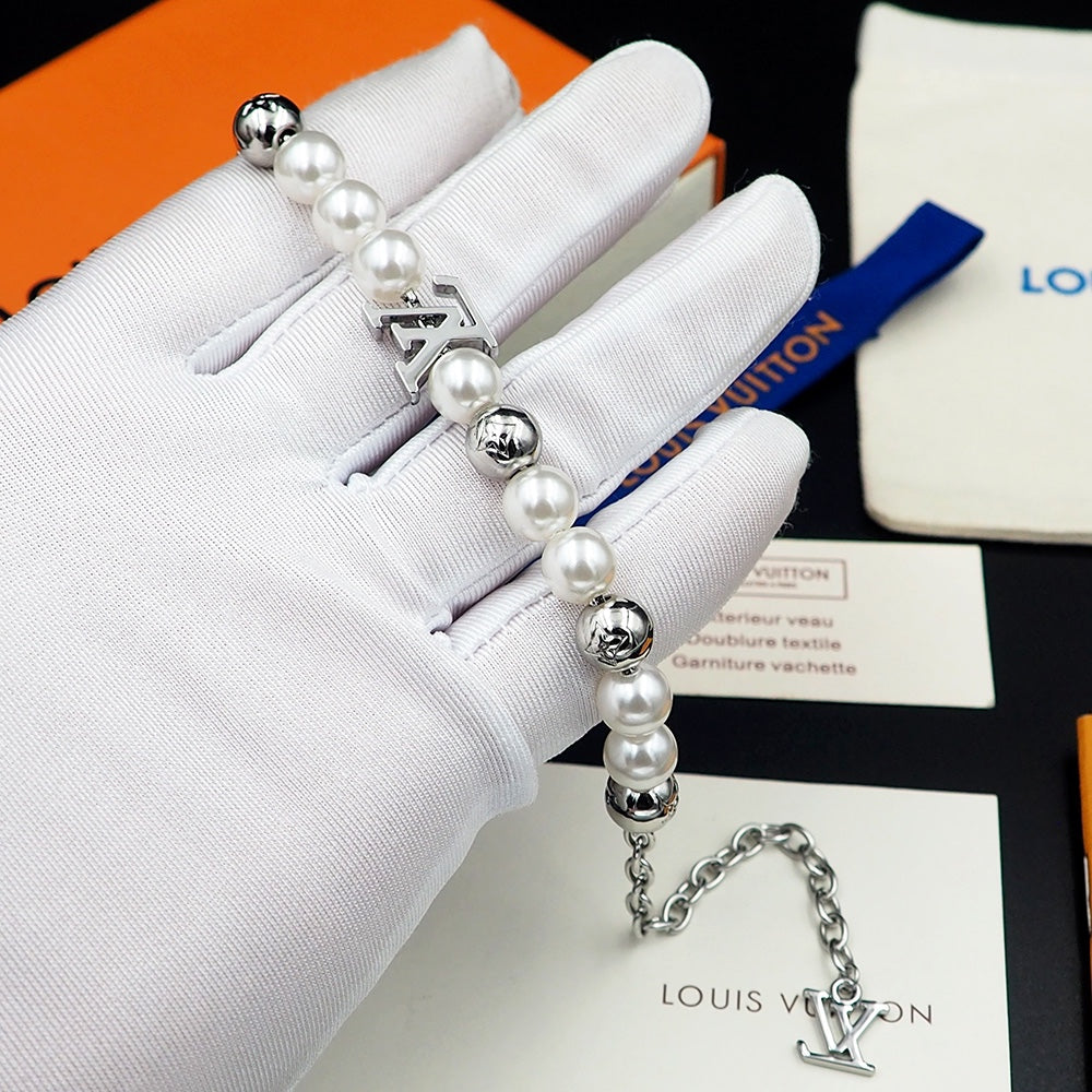 18K Louis Vuitton Monogram White Pearls Bracelet
