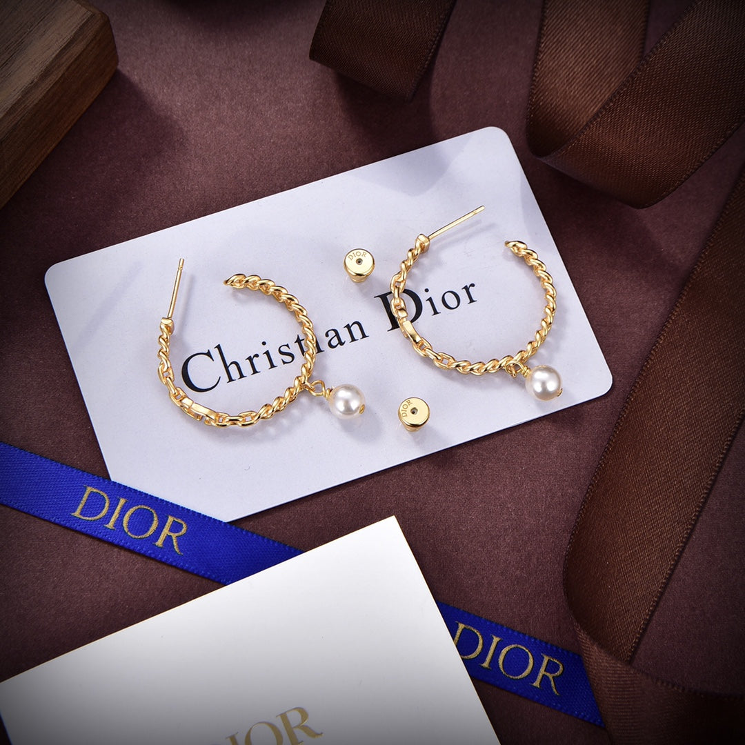 18K Dior 30 Montaigne Earrings