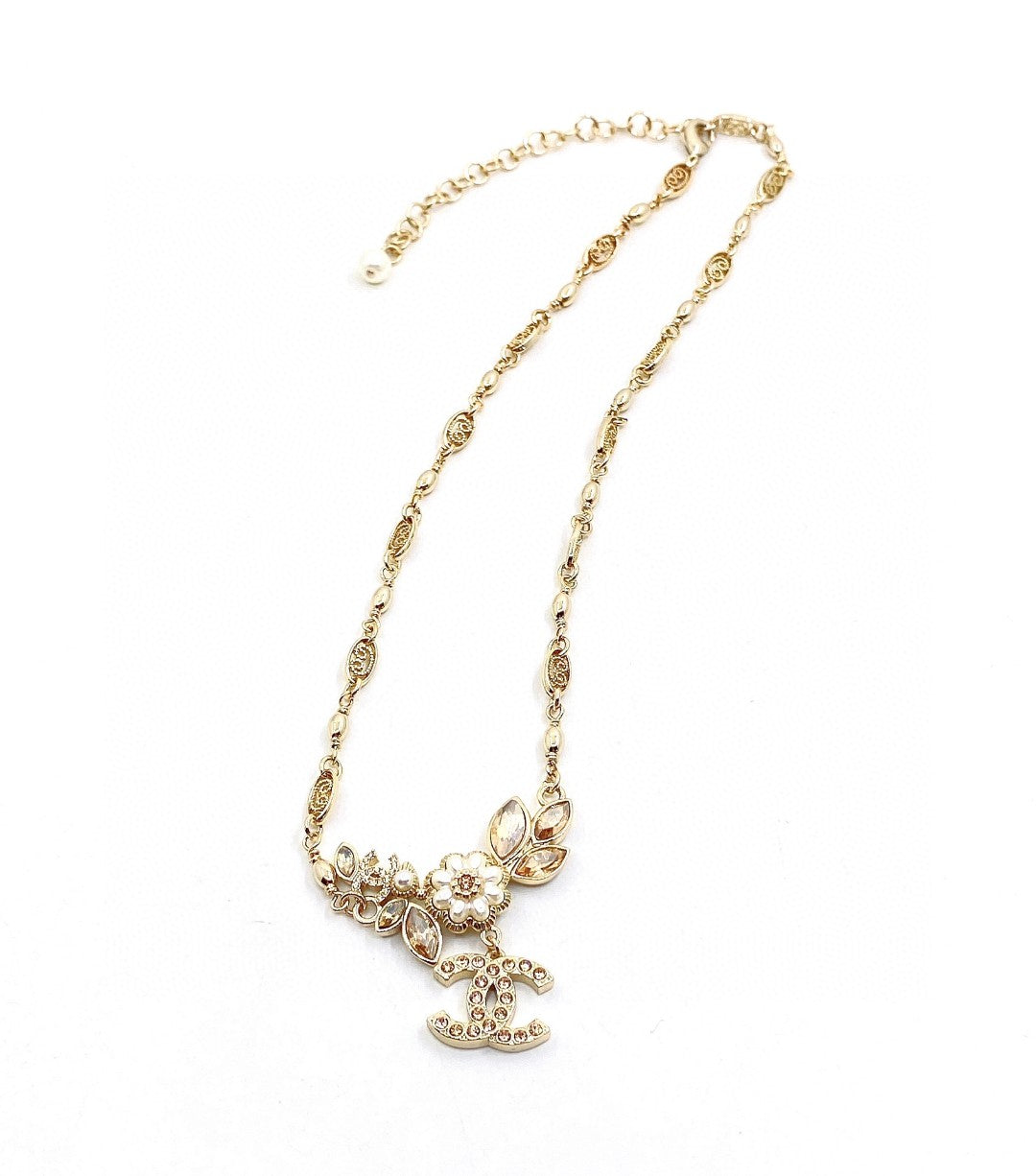 18K  Chanel Flower Diamond Necklace