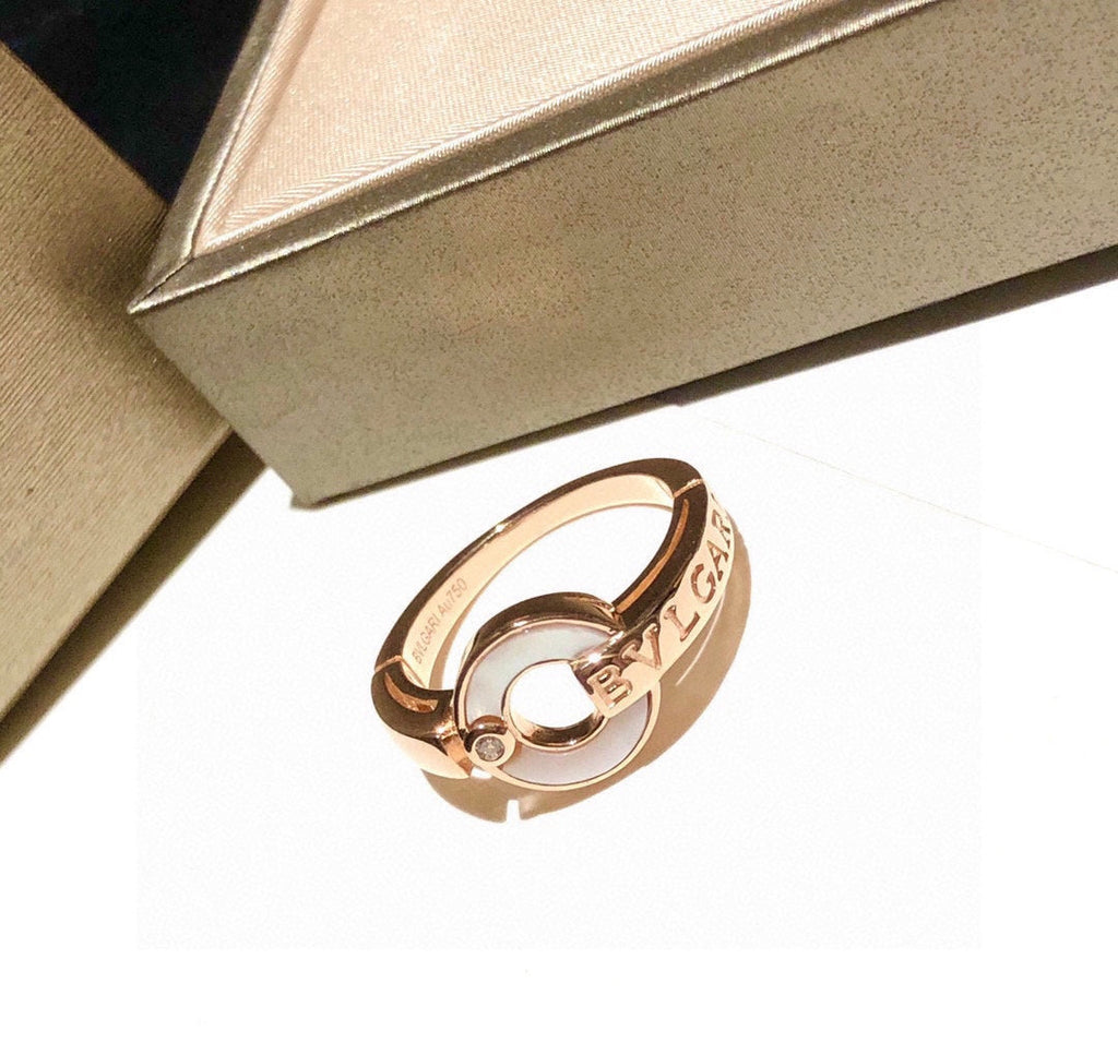18K BVLGARI Pearl Ring