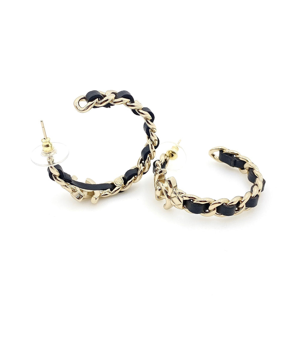 18K  Chanel Cricle Leather Earrings