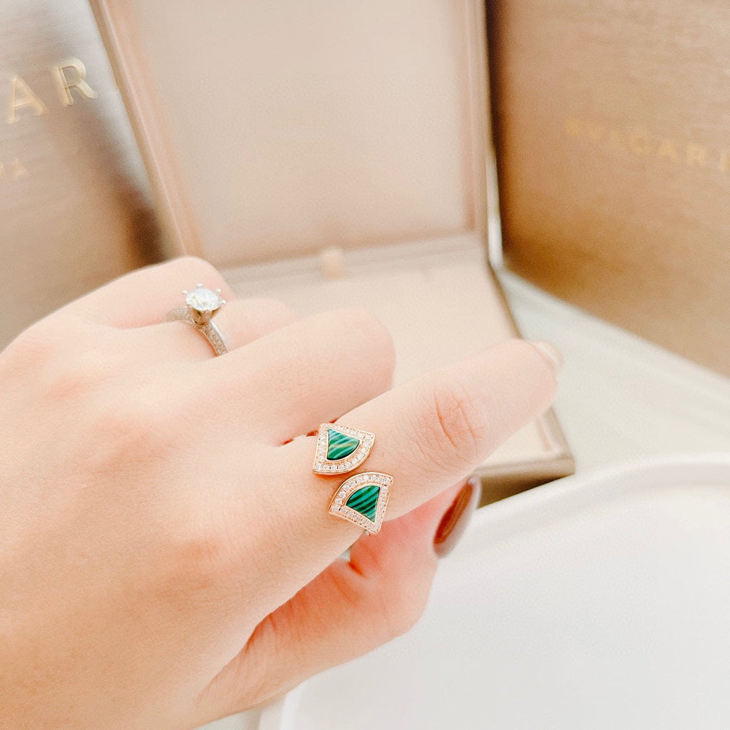 18K BVLGARI Dream Malachite Ring