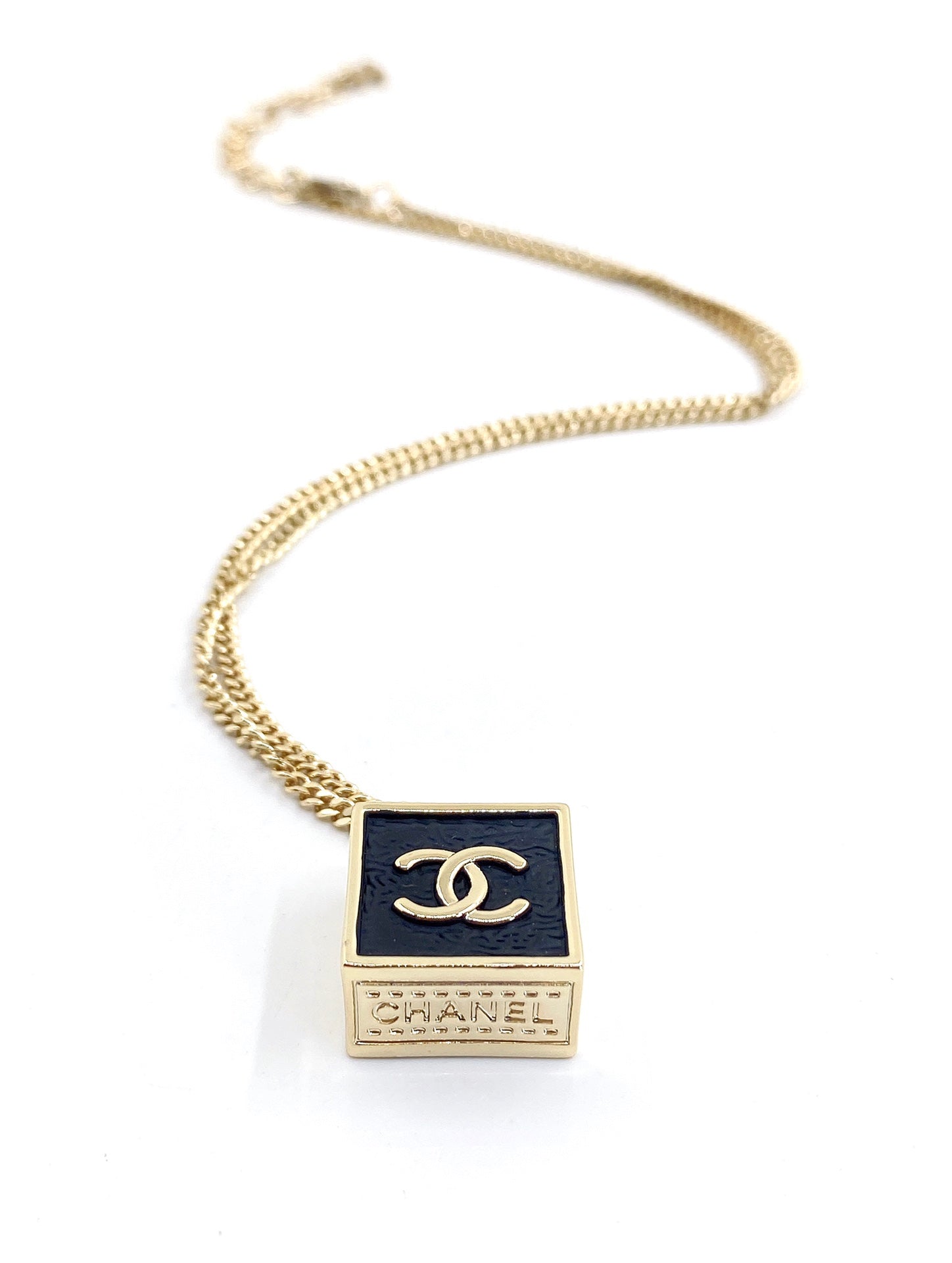 18K  Chanel Square Pendant Necklace