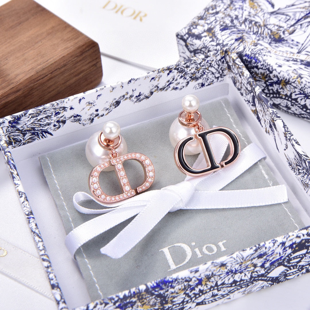 18K Dior 30 Montaigne Earrings