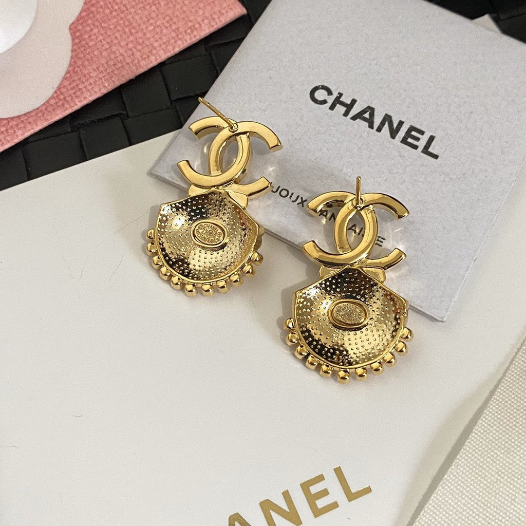 18K  Chanel Shell Pendant Earrings