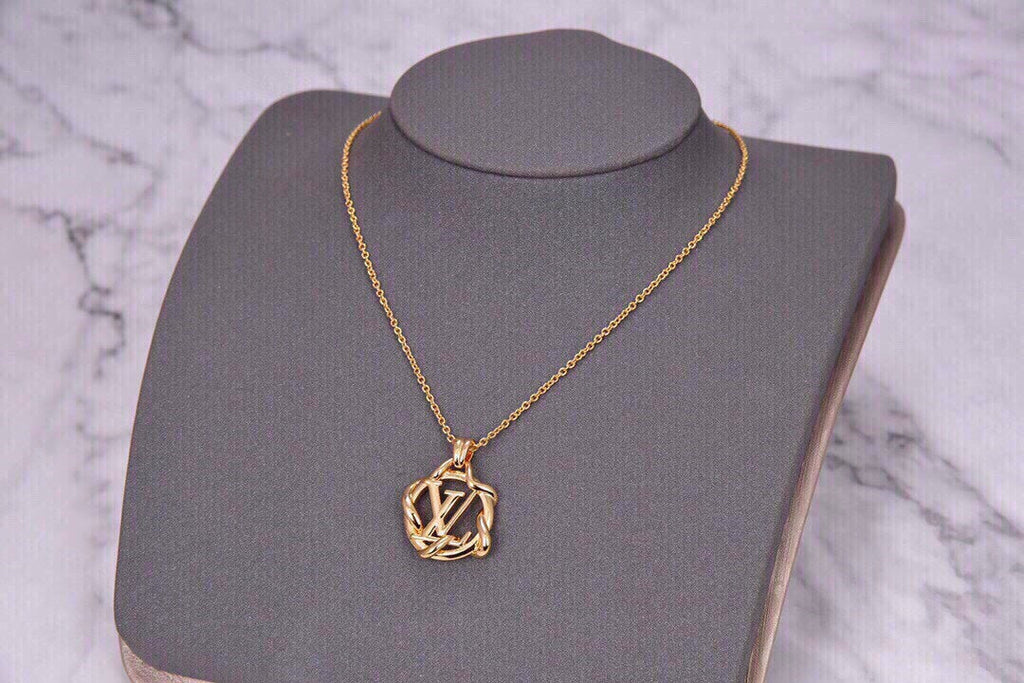 18K Louis Vuitton Garden Louise Necklace