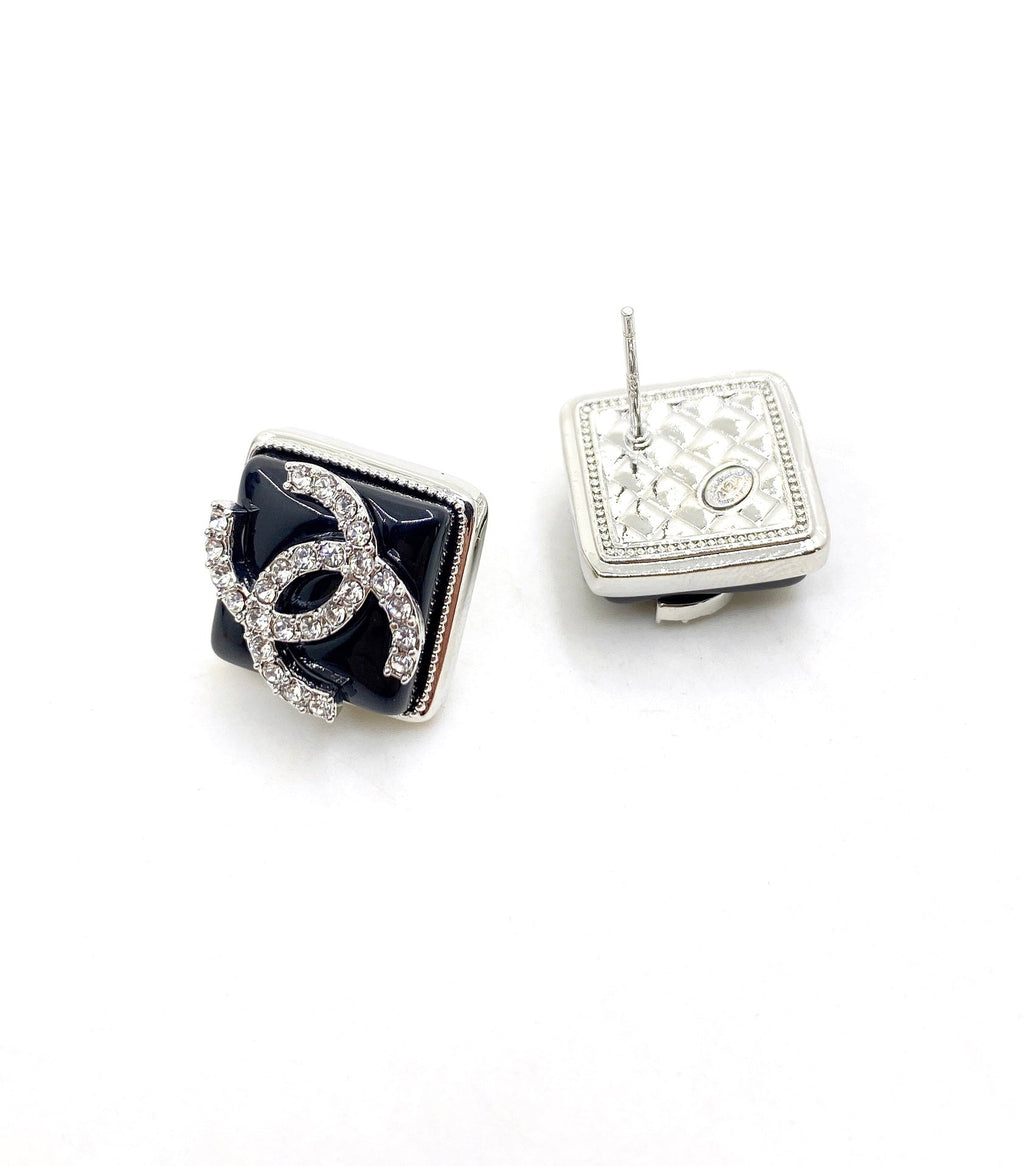 18K  Chanel Square Earrings