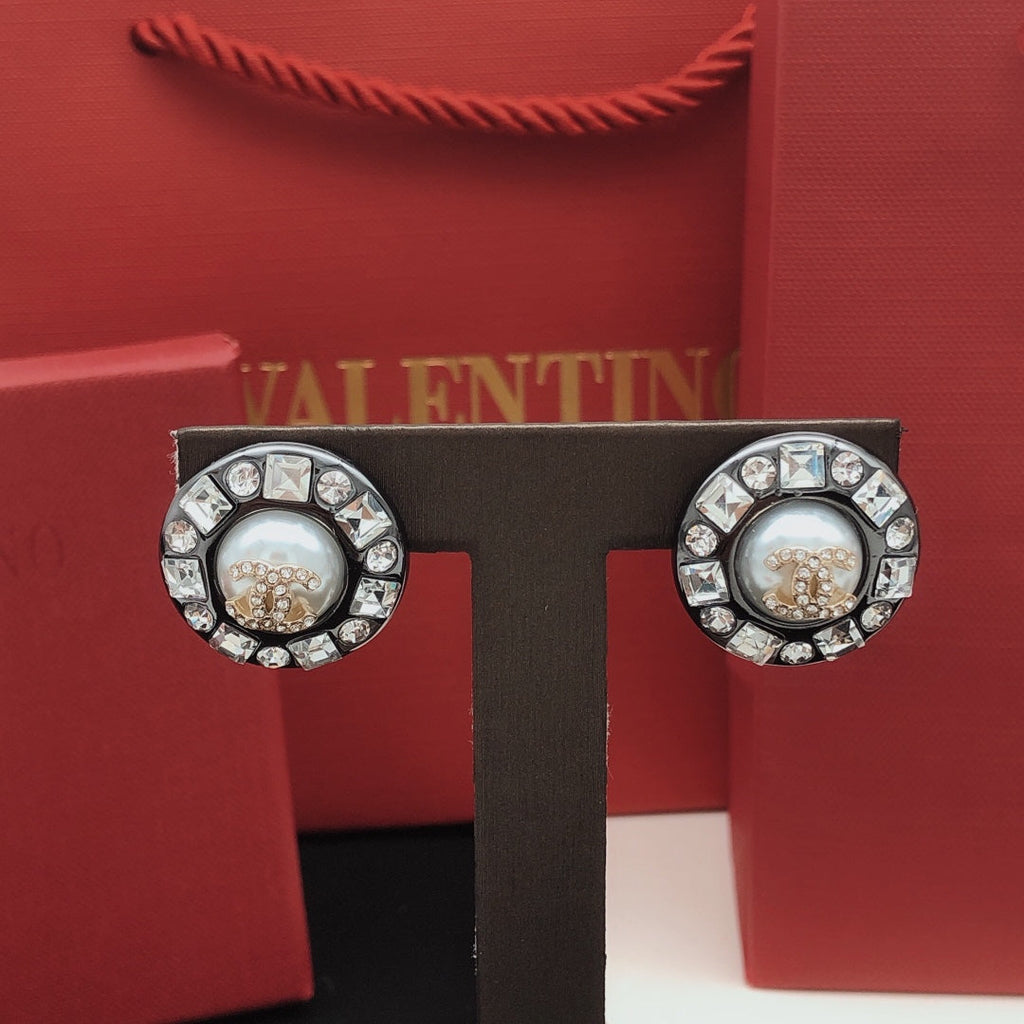 18K  Chanel Crystals Black Earrings