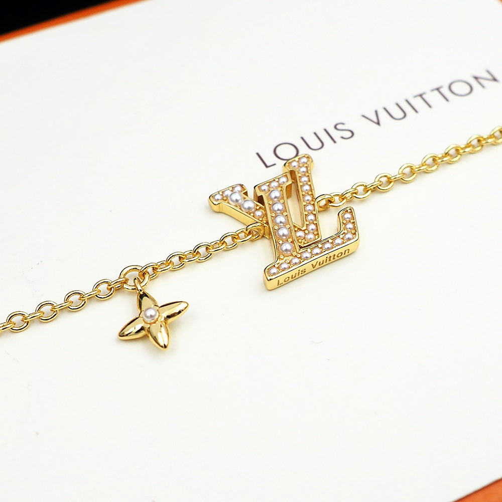 18K Louis Vuitton Iconic Pearls Bracelet
