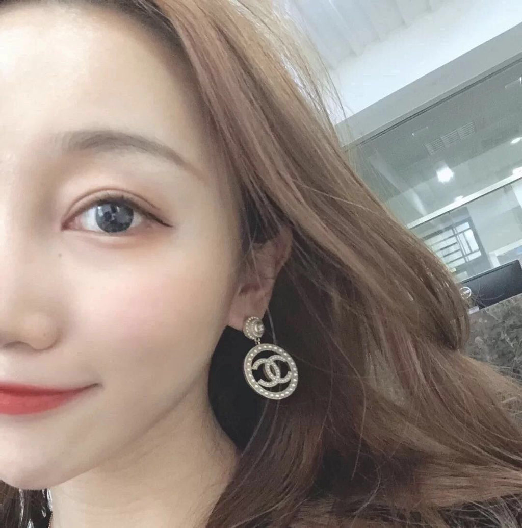 18K  Chanel Pearl Earrings