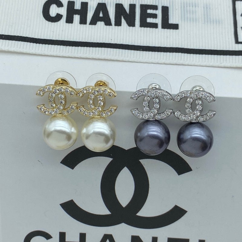 18K  Chanel Pearl Drop Gold Earrings