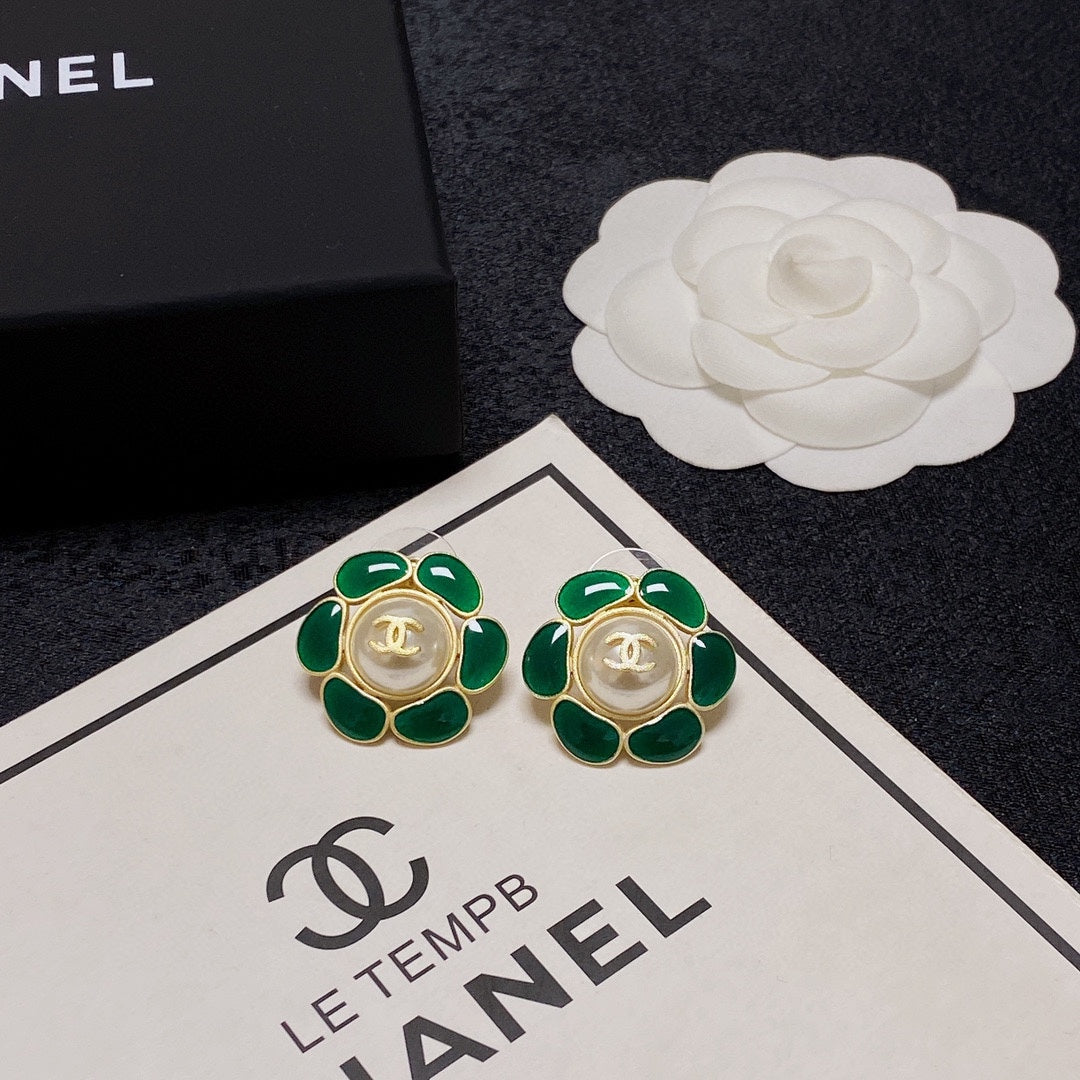18K  Chanel Emerald Petals Earrings