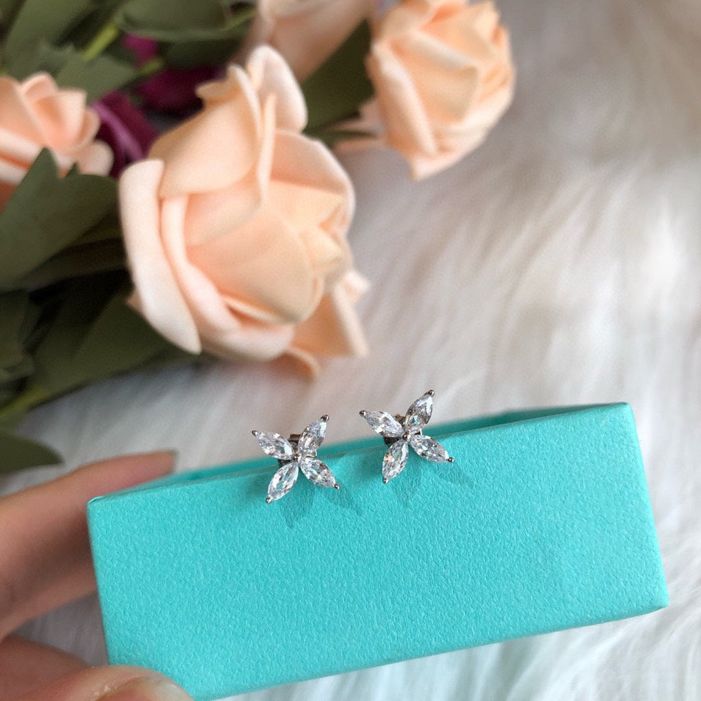 18K Tiffany Victoria Earrings