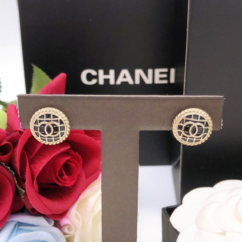 18K  Chanel Black & Gold Round Earrings